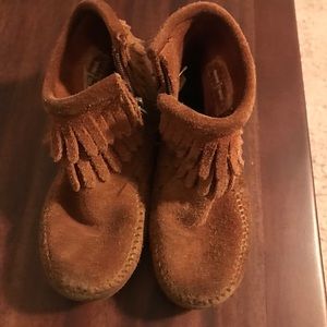 Minnetonka moccasins size 11
